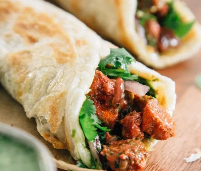 Chicken Tikka Chutney Roll