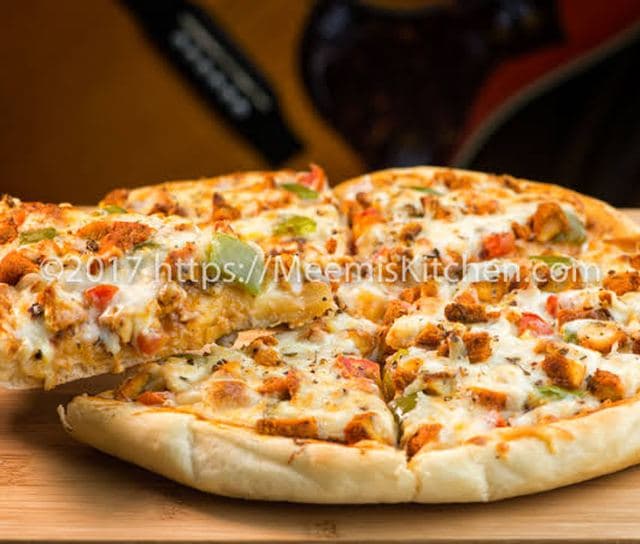 Tikka Chicken Pizza